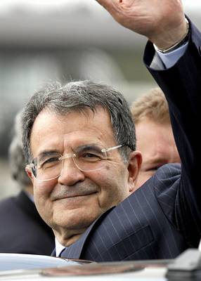 Intercettazioni, Prodi: No ad una legge per fermare i giudici